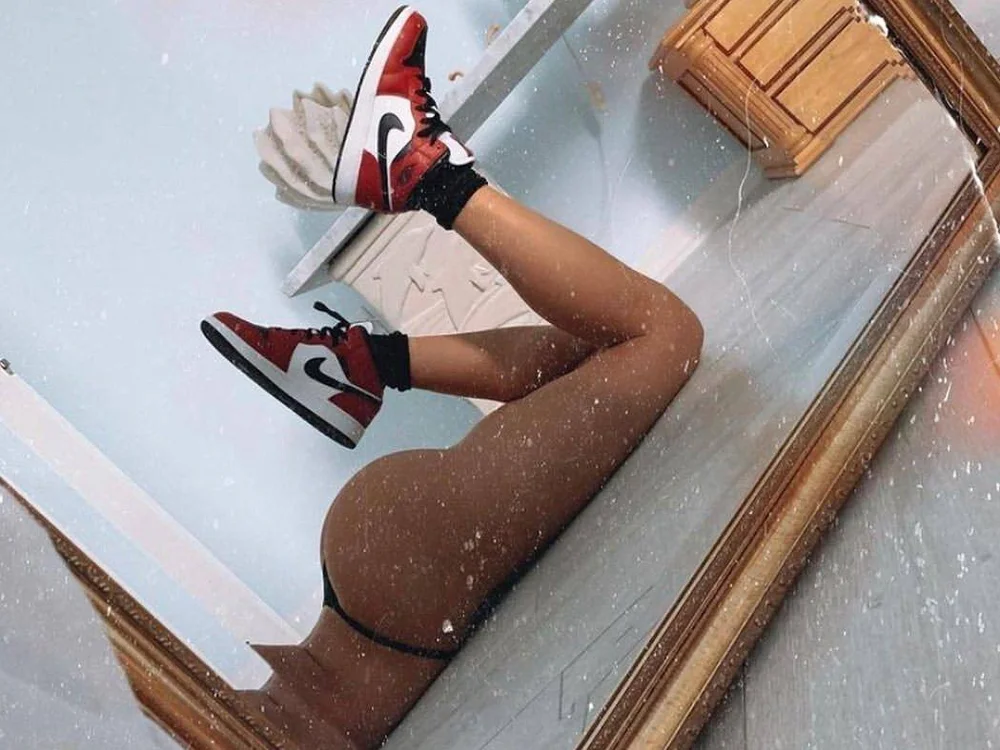 دردشة DomiXnika الجنسية دون اتصال