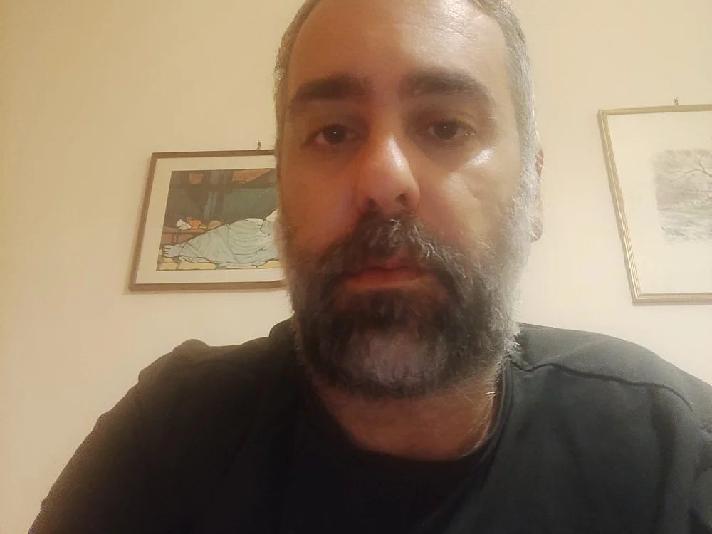 Antonio1978's Offline Chat Room