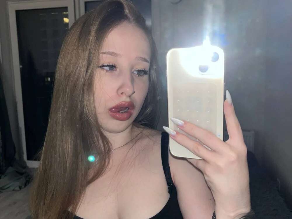 KareyGoodroe Offline XXX Chat