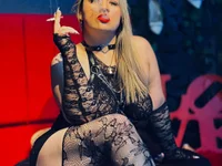 QUEEN_CLIO's Offline Chat Room
