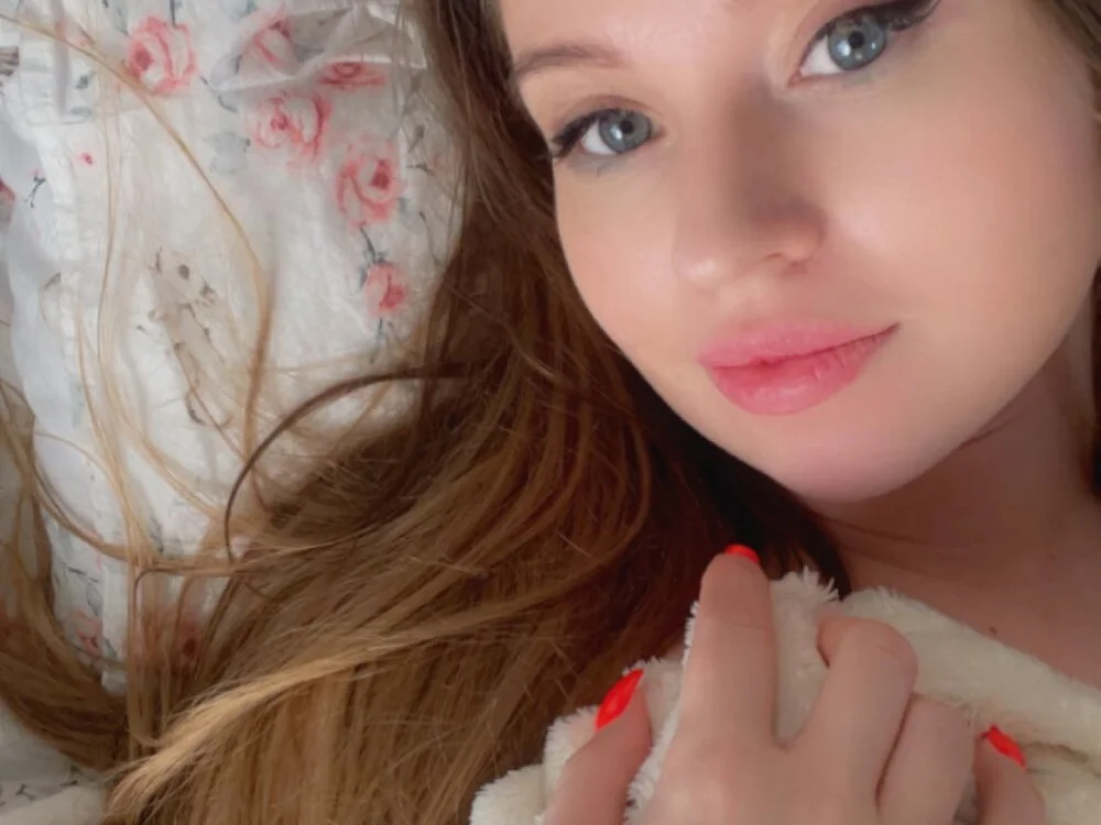 cutegirlonline29's Offline XXX Chat