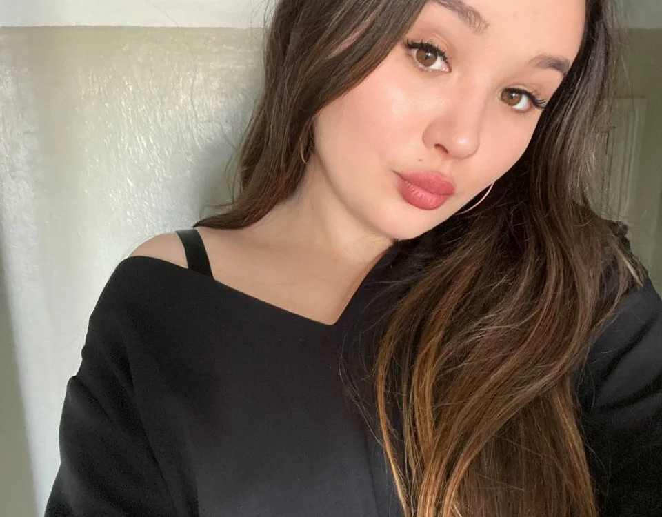Solomiy_a's Offline Chat Room