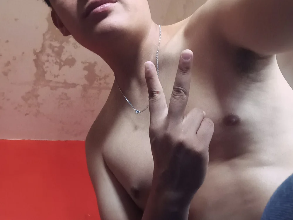 ALEXXXITO10 Chat XXX Ngoại tuyến
