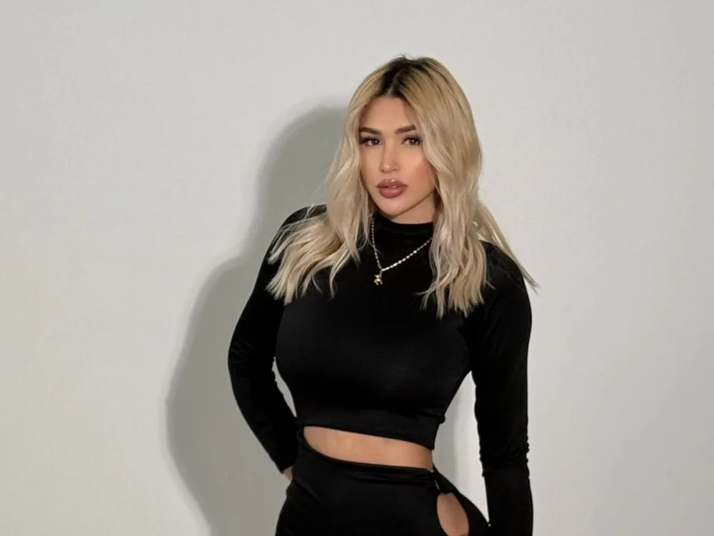 Mia_sofiia21n Offline XXX chat