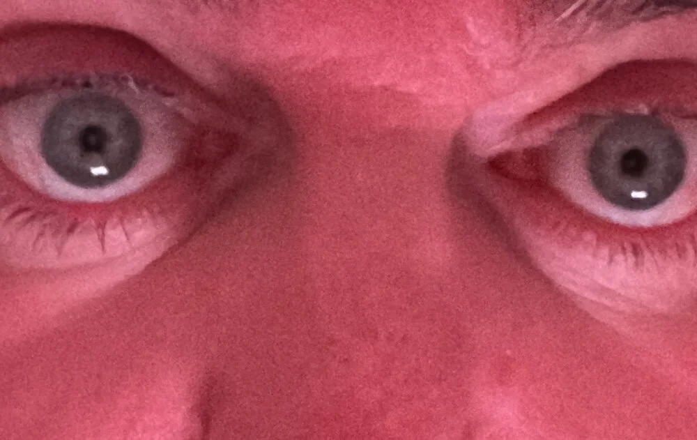blue_eyed_dream's Offline XXX Chat