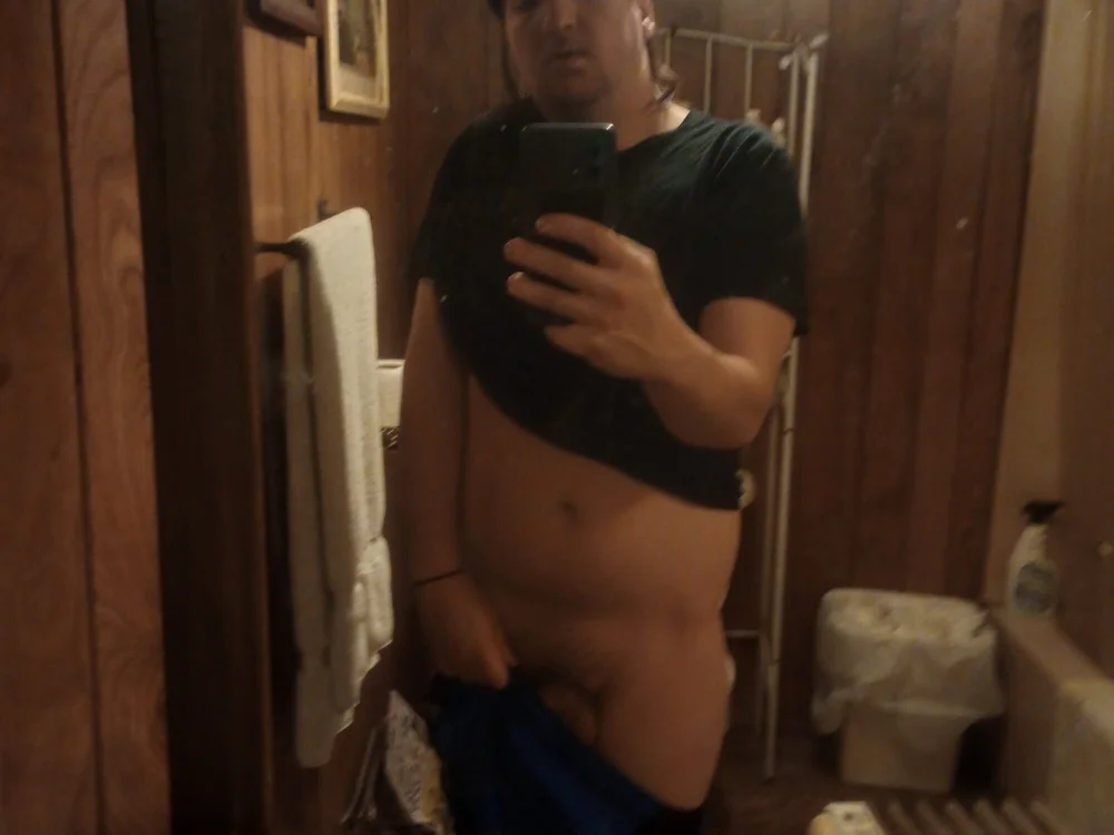 wolfgayboy19 offline chatrum