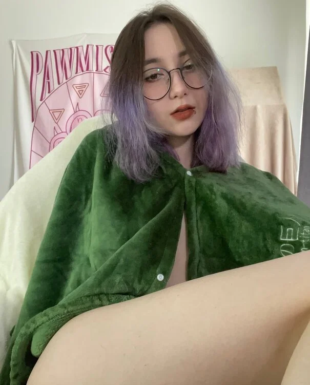 yadklen's Offline Chat Room