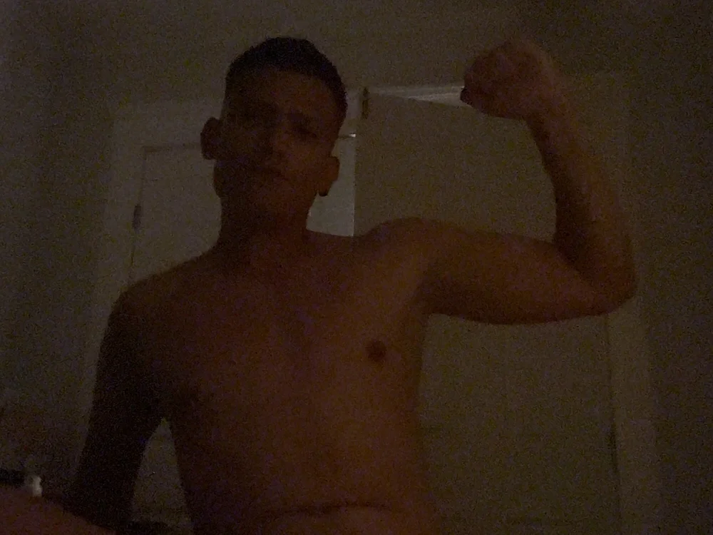 Manowenz1213 offline chatrum