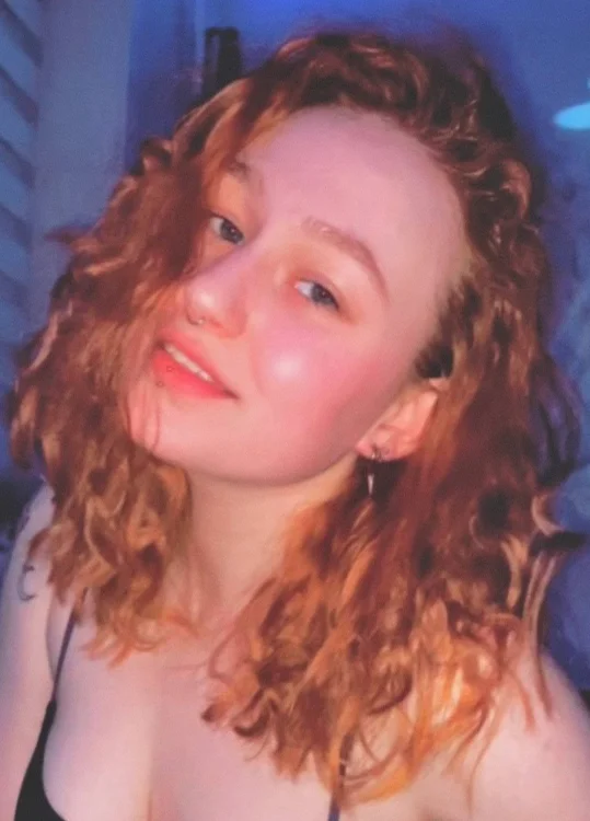 LoiseLovetto офлайн чат стая