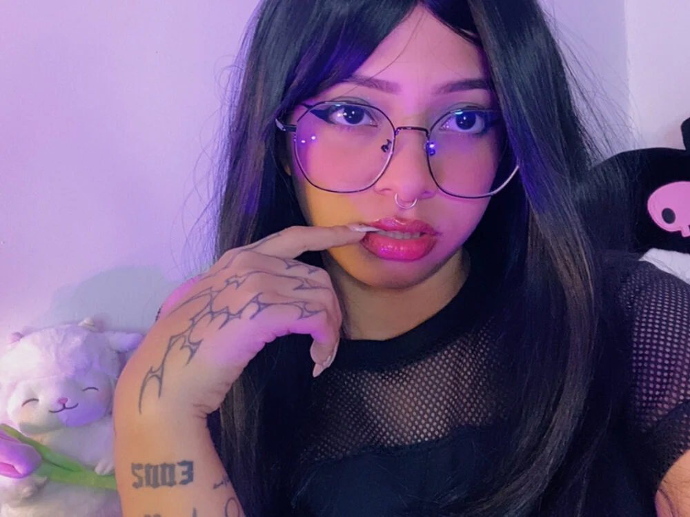 Офлайн-чат XXX akarineko