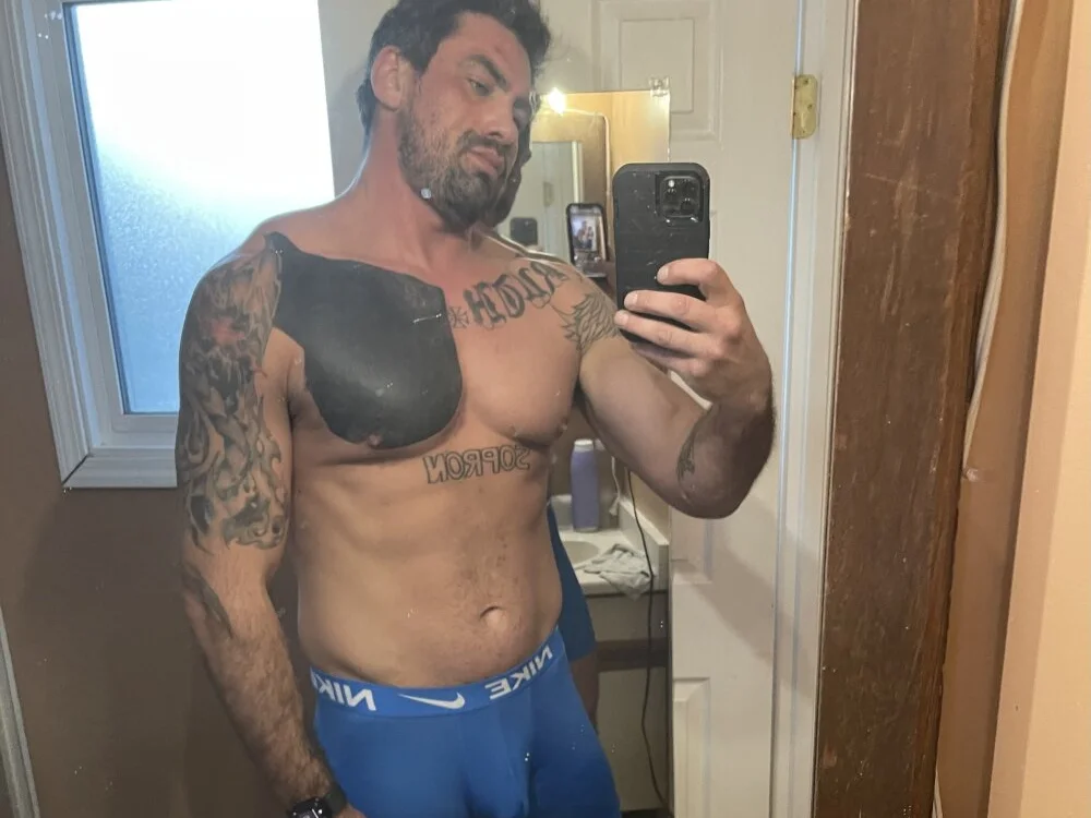 Mikejjone Offline XXX-chat