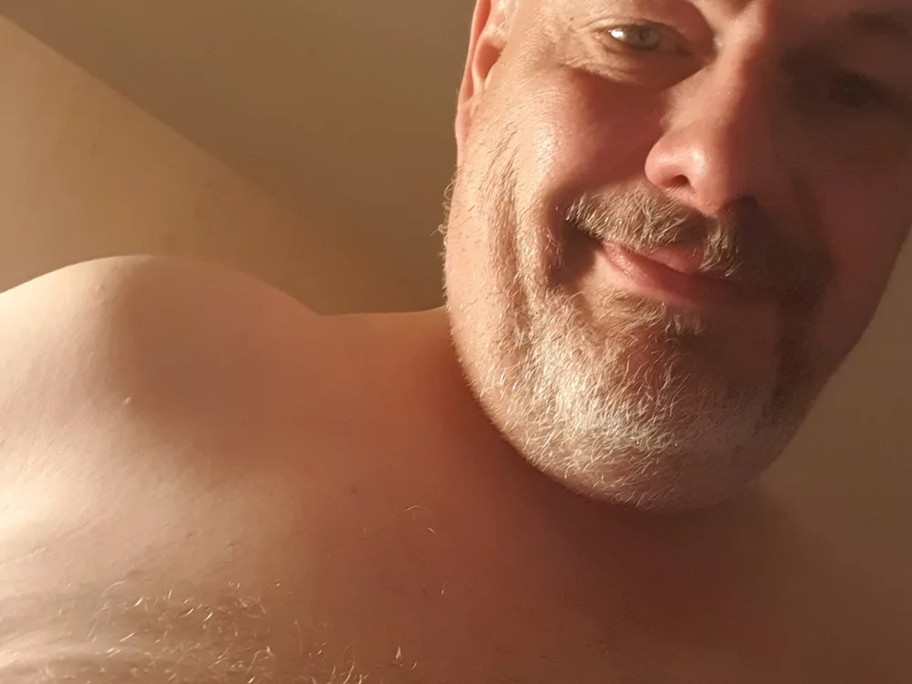 Yvychubbear's Offline XXX Chat