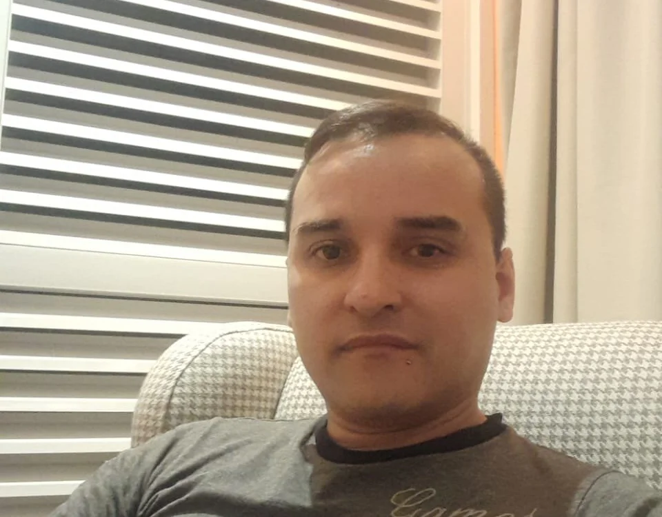 ClarkGiven Chat XXX offline