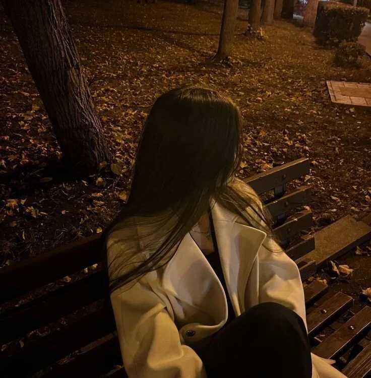 Lunar_Lily Chat XXX offline