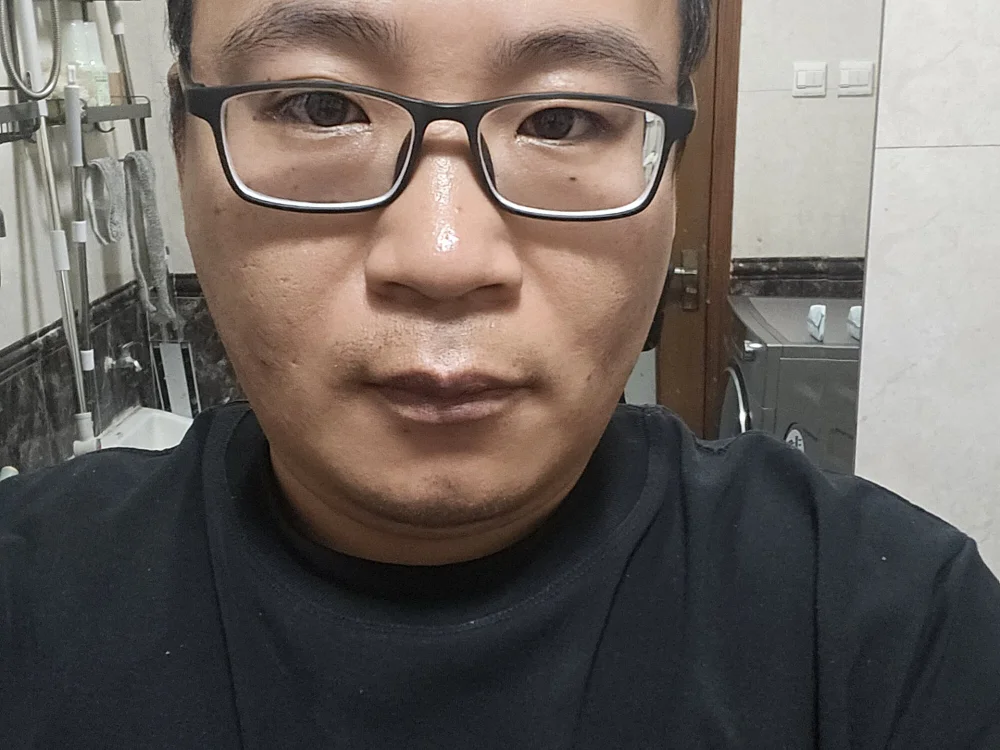 MLuccasy 離線 XXX 聊天
