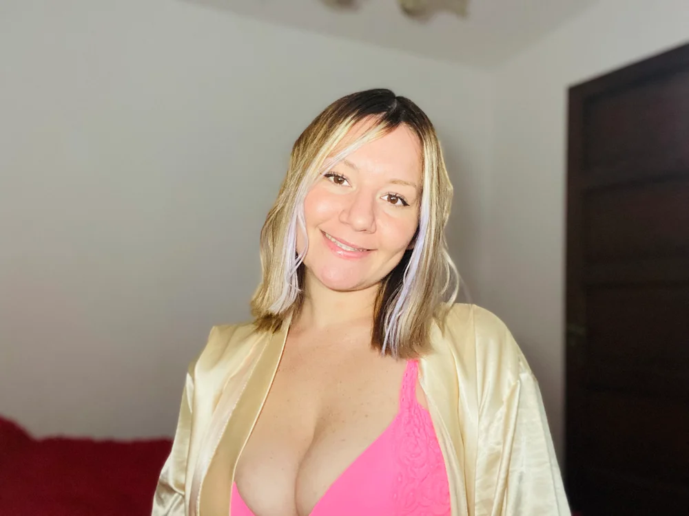 AllisonLove2 Offline XXX Chat