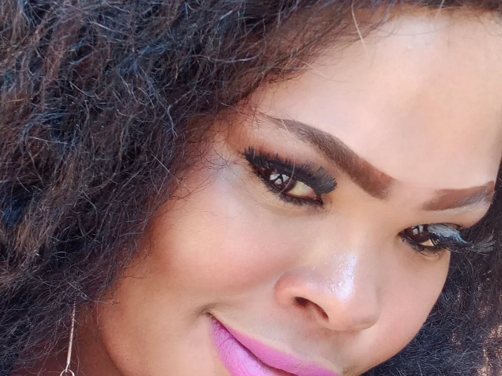 BustyBabeXXX's Offline XXX Chat