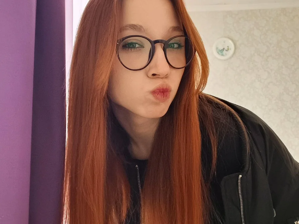 TaiteHiatt's Offline Chat Room