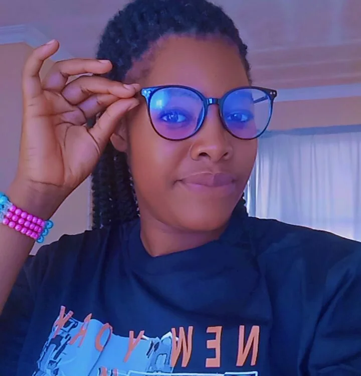 Offline XXX chat modela Petitelv