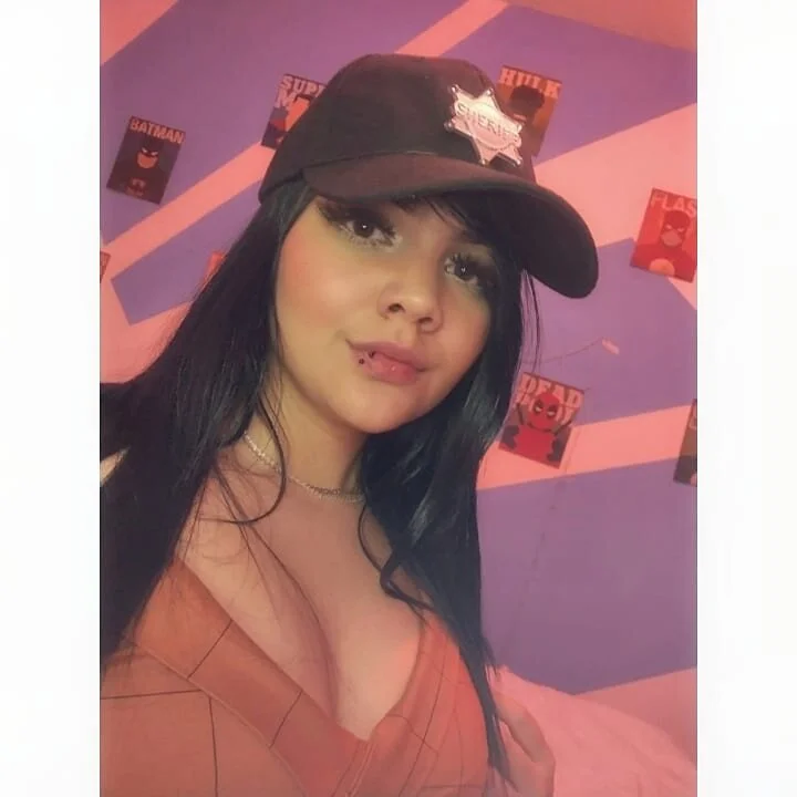 Sam_starr's Offline Chat Room
