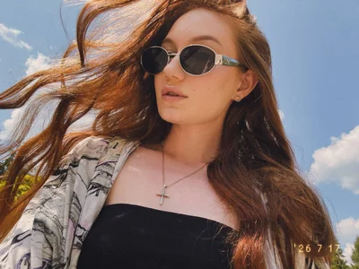 CamillaRosee - Girl 