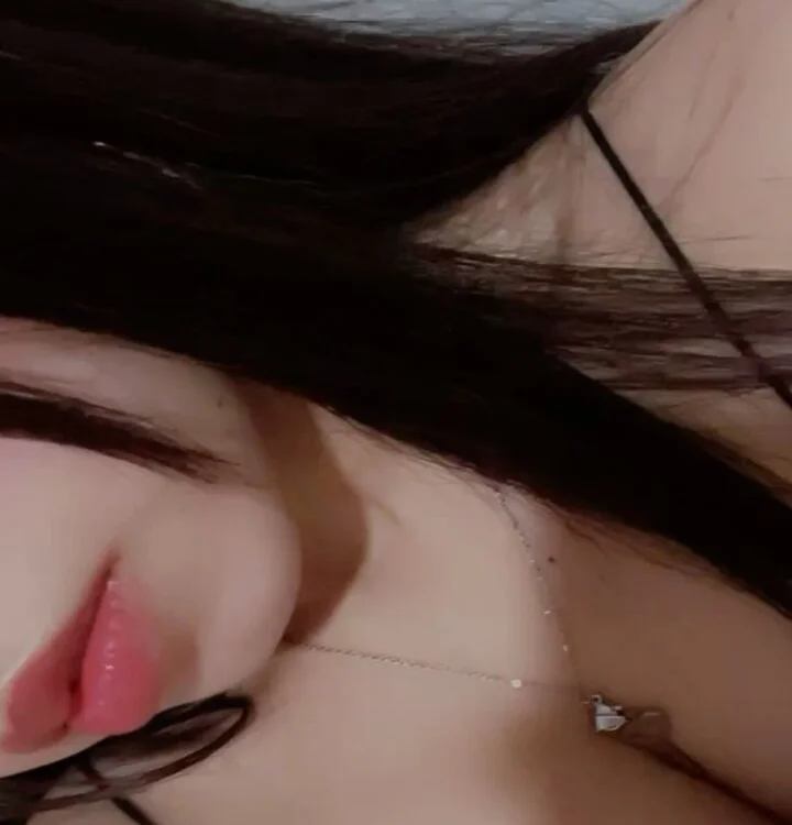 nada_nana's Offline XXX Chat