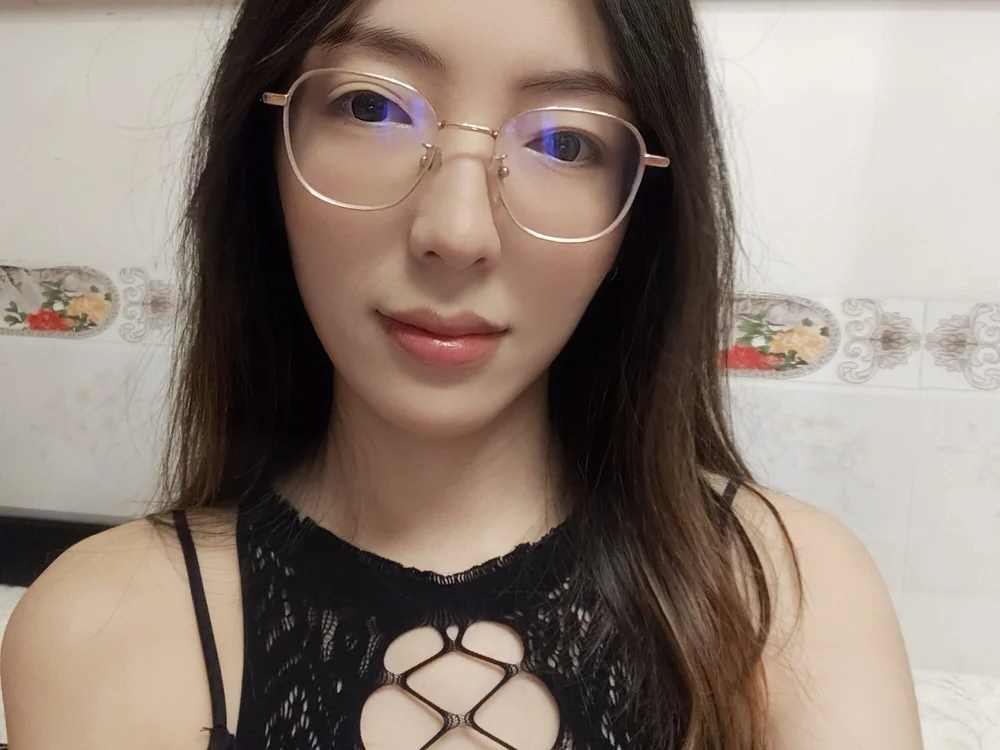 Lily-Mia offline chatrum