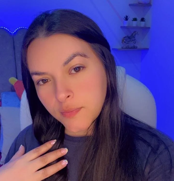 Ariah_Walker_'s Offline XXX Chat