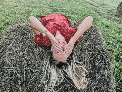 MerlinDave - upskirt