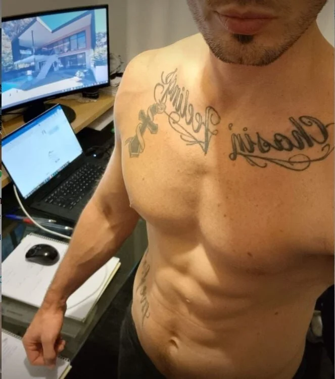 Chat XXX offline de DevineTongue0