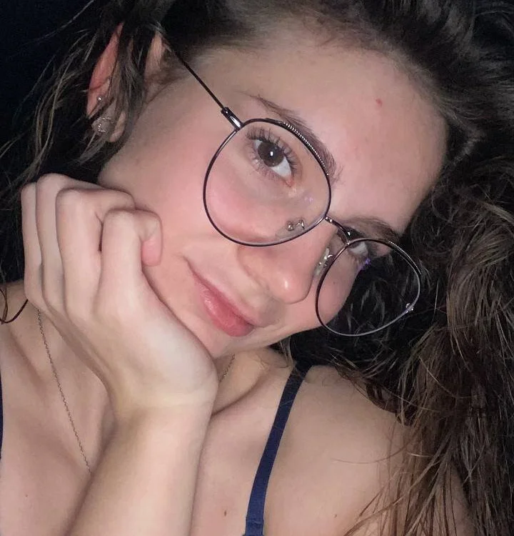 AgathaCox's Offline Chat Room
