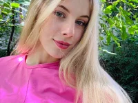 evy_miu Obrolan Langsung XXX