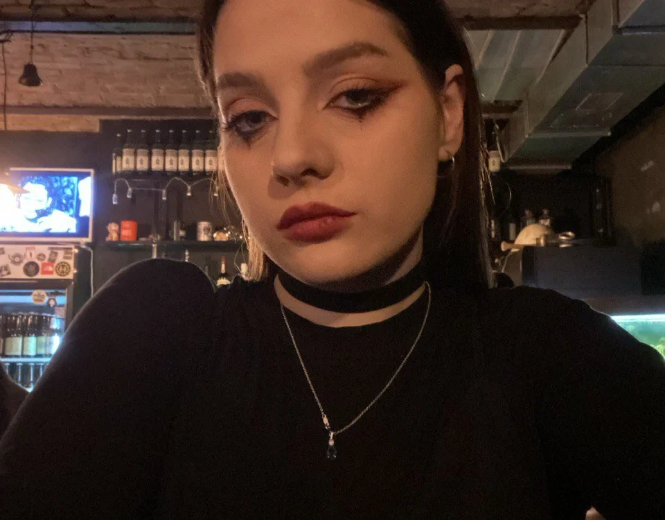 Offline chatovací místnost looma_moon