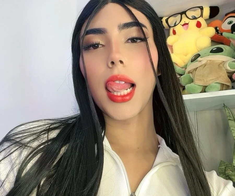 hot_traniss offline chatrum