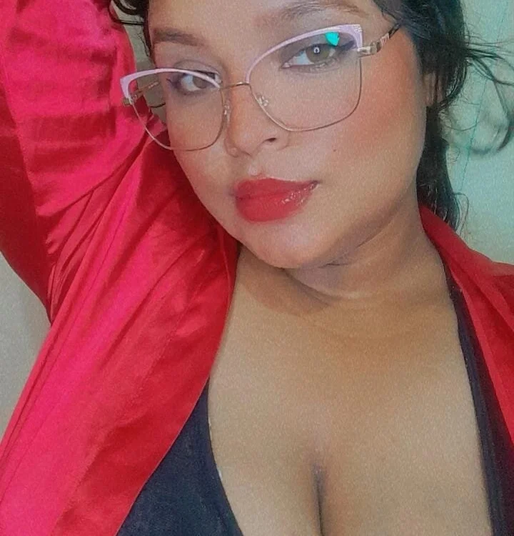 Albanis1 Offline XXX-chat