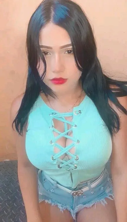 kamhila_sexx's Offline XXX Chat