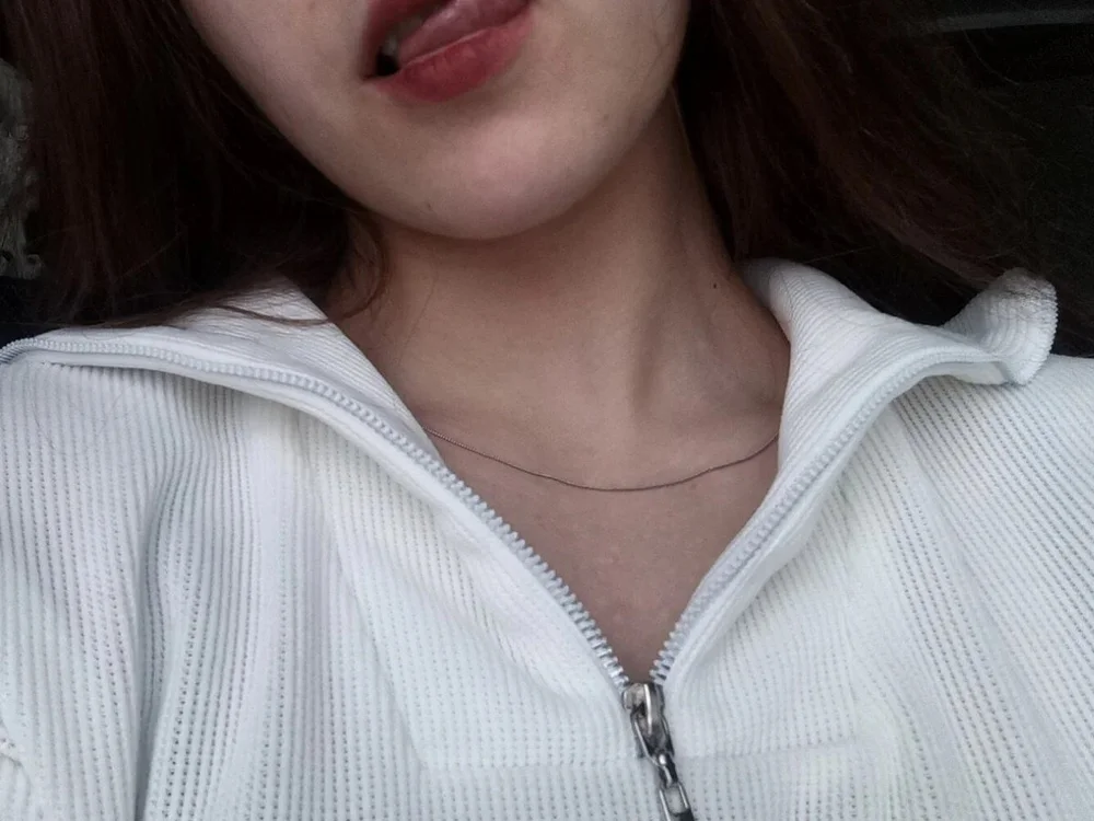 _Yuni: συνομιλία ΧΧΧ εκτός σύνδεσης