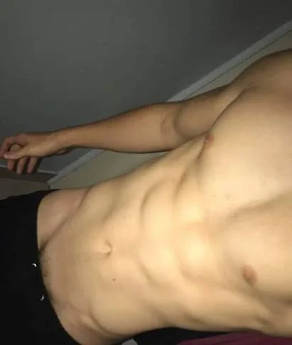 El_xxx_18's Offline XXX Chat