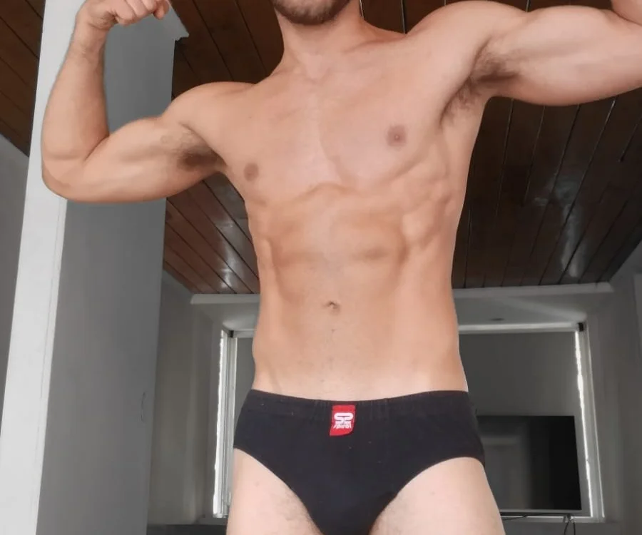 leohomb26 অফলাইন XXX চ্যাট