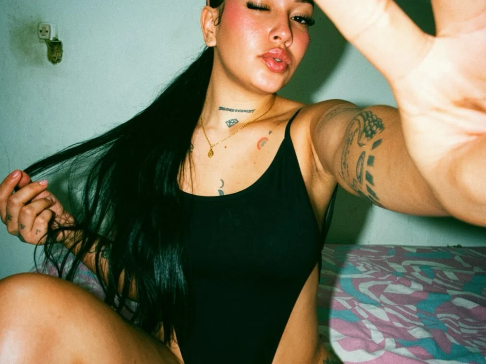 AilanaBell Chat XXX Ngoại tuyến