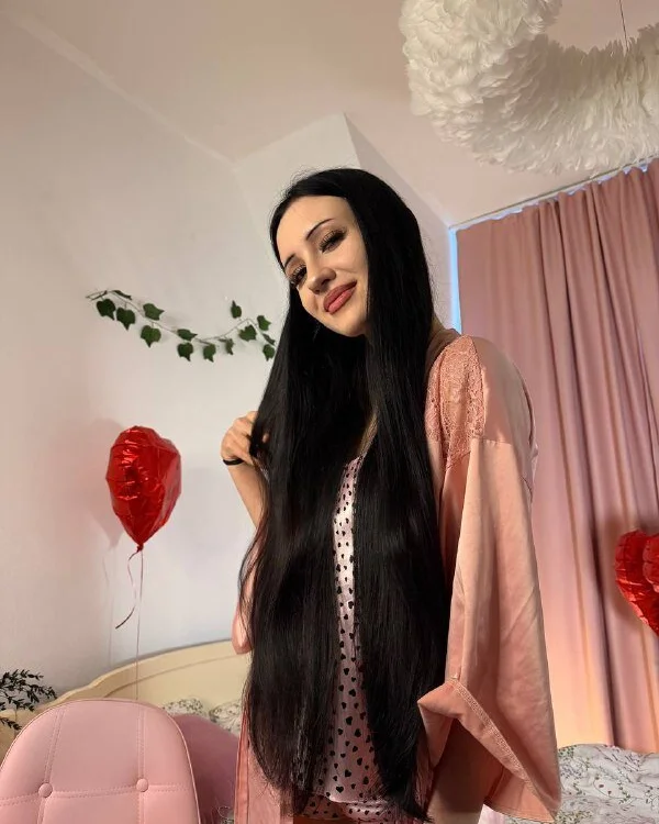 Offline XXX chat Tori_Blaze