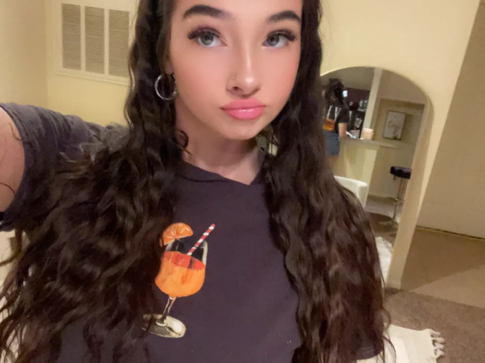 Brookcreamz's Offline Chat Room