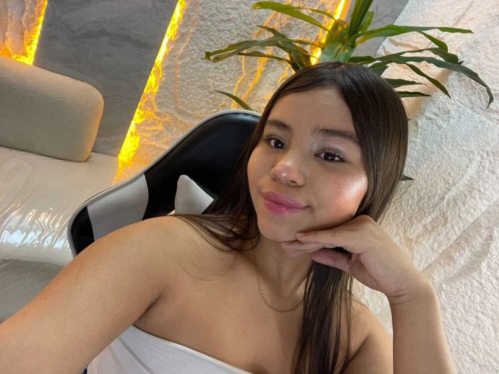 XXX chat uživo modela roxan_tp