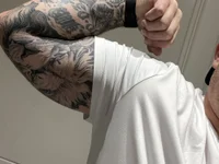 mrlovinhusband's webcam live show