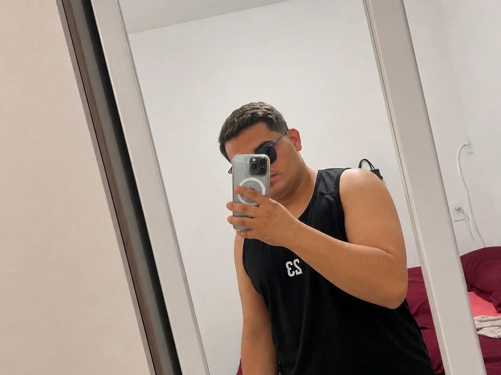 Ianaraujo290's Offline XXX Chat