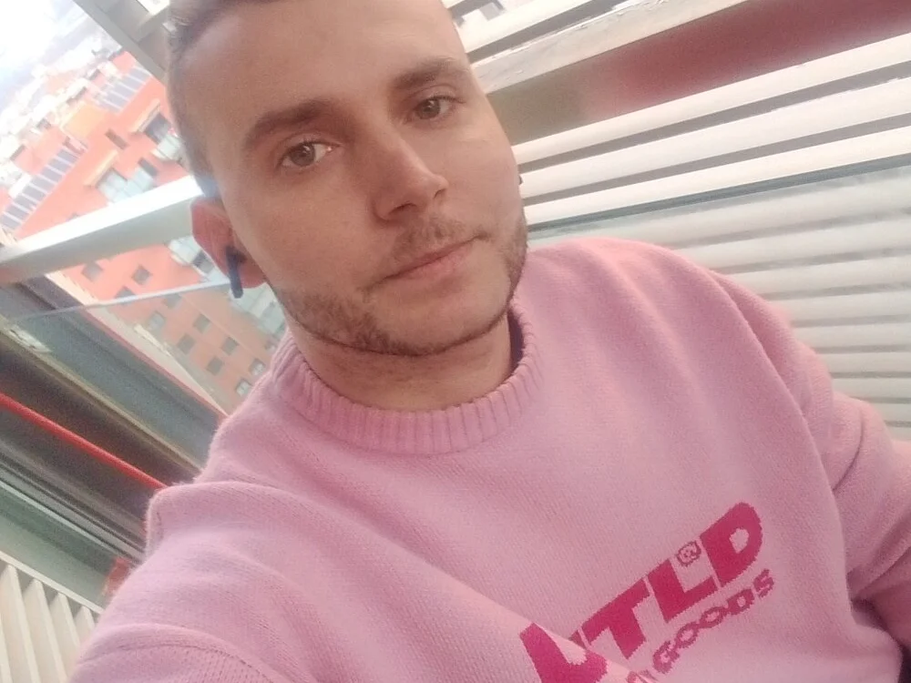 AirtightDegree215 offline XXX-chat