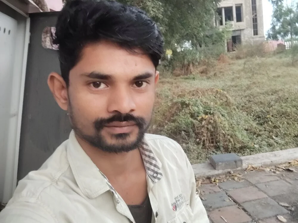 دردشة SilentKingLive الجنسية دون اتصال