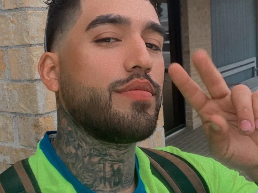 210jayy's Offline XXX Chat