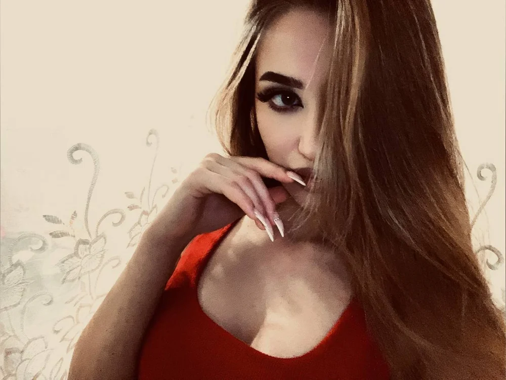 Lika_Cute7's Offline Chat Room