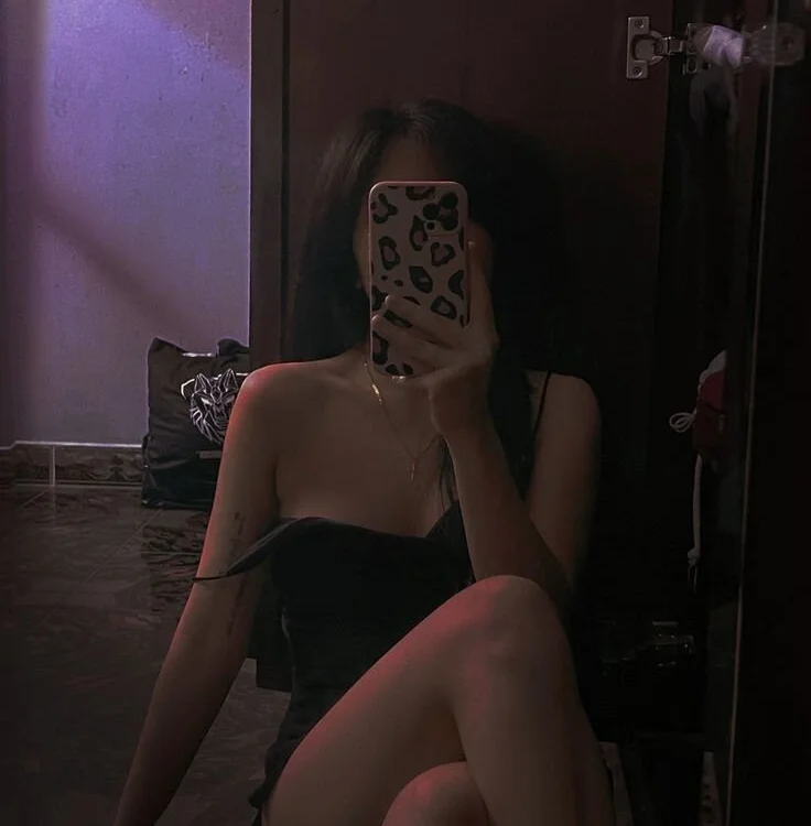miss_lluna's Offline XXX Chat